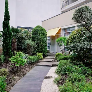 Western Crequi Part Dieu Hotel