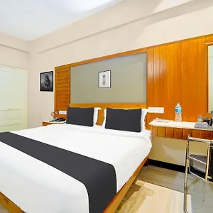 Super O Broadway Ernakulam 3*, Kochi India