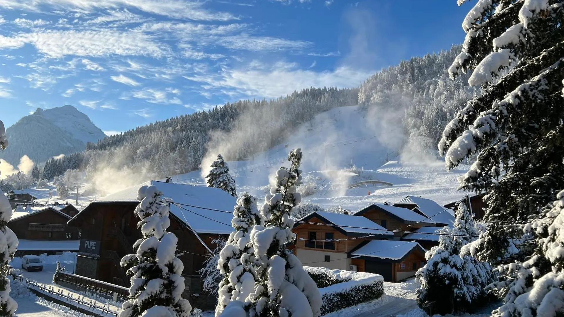 ***  Hotel Igloo Morzine France