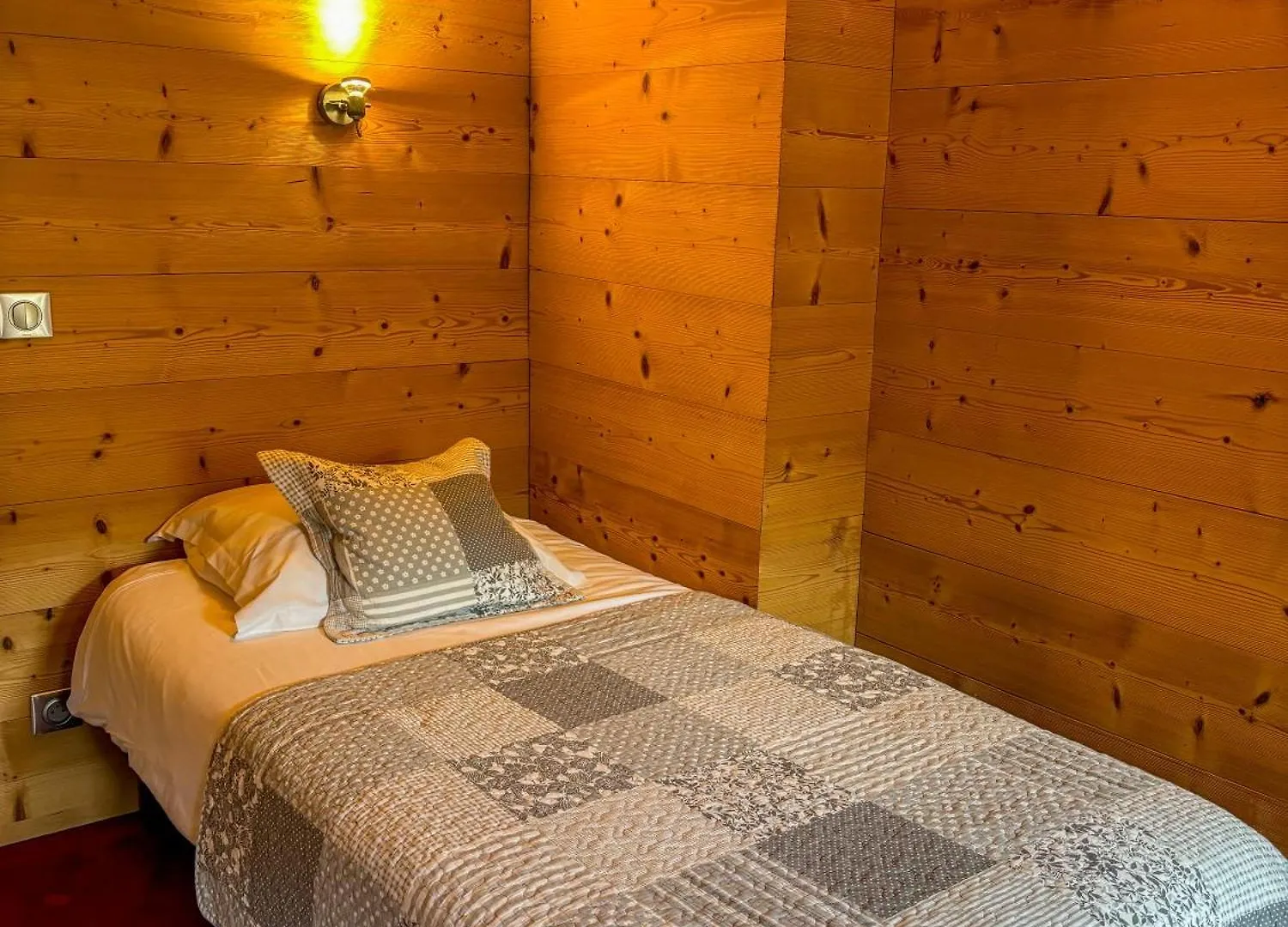 Hotel Igloo Morzine 3*,